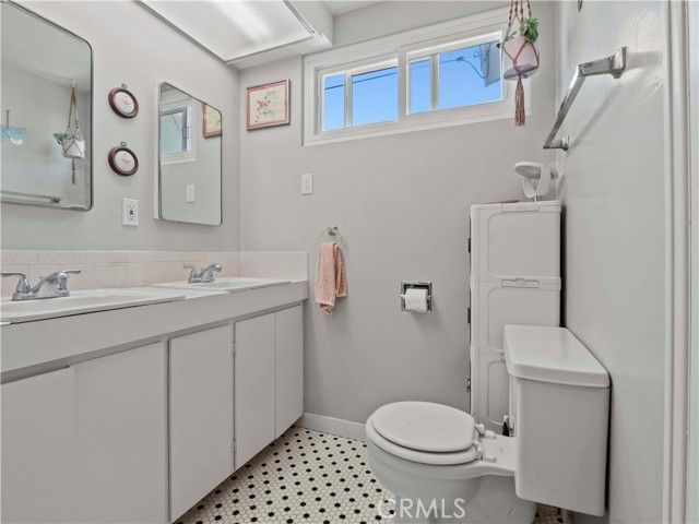 1511 N Maple Street, Burbank, CA 91505