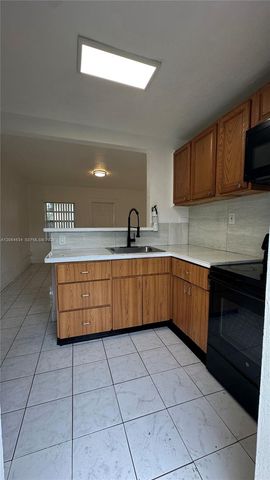 414 NW 15th Way A, Fort Lauderdale, FL 33311