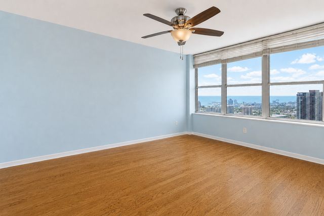 655 W Irving Park Road W 5003, Chicago, IL 60613