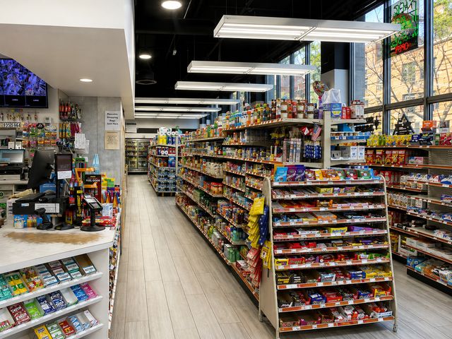 655 W Irving Park Road W 5003, Chicago, IL 60613