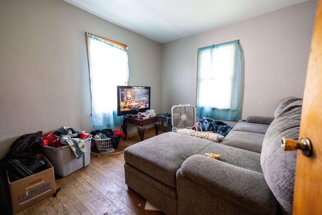 3819 W Douglas AVENUE, Milwaukee, WI 53209