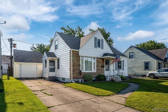 71 Wrexham Court North, Tonawanda, NY 14150