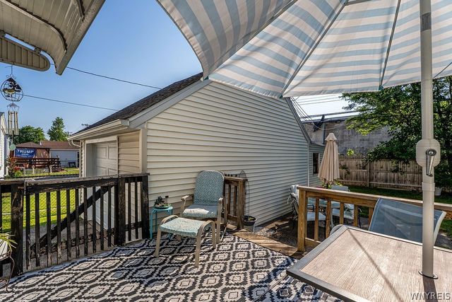 71 Wrexham Court North, Tonawanda, NY 14150