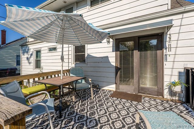 71 Wrexham Court North, Tonawanda, NY 14150