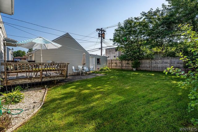 71 Wrexham Court North, Tonawanda, NY 14150