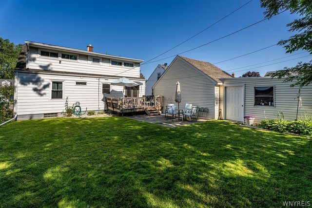 71 Wrexham Court North, Tonawanda, NY 14150