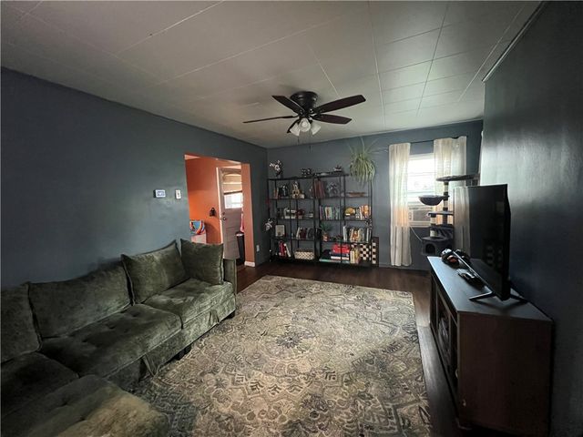 3204 Orchard St, Mckeesport, PA 15132