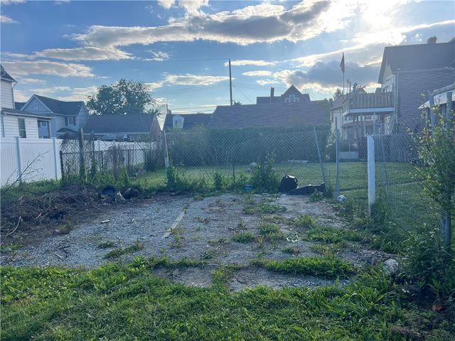 3204 Orchard St, Mckeesport, PA 15132