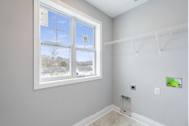 87 Charlotte Rd, Clarksville, TN 37040