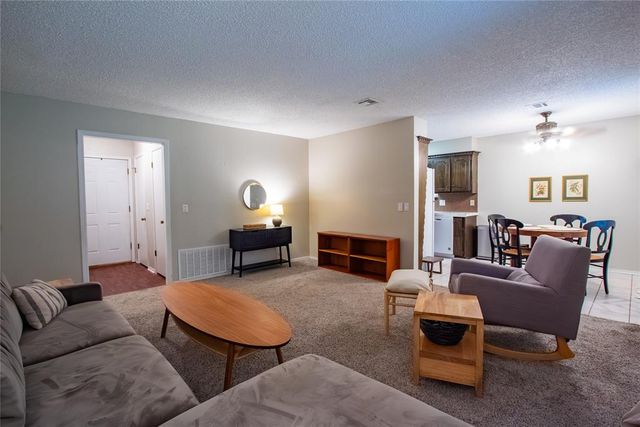 714 Oak Park Drive, Choctaw, OK 73020