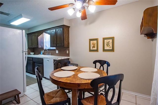 714 Oak Park Drive, Choctaw, OK 73020