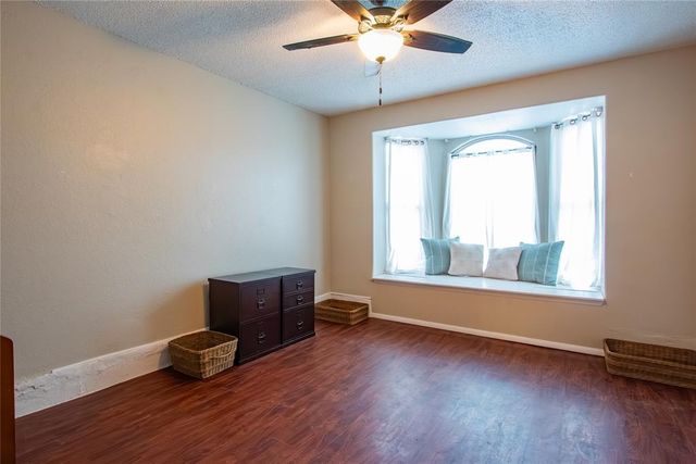 714 Oak Park Drive, Choctaw, OK 73020