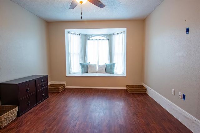 714 Oak Park Drive, Choctaw, OK 73020