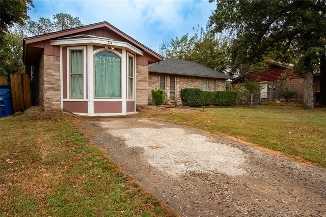 714 Oak Park Drive, Choctaw, OK 73020