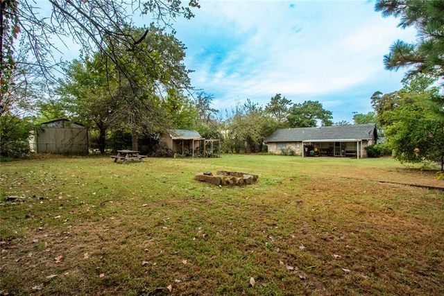714 Oak Park Drive, Choctaw, OK 73020