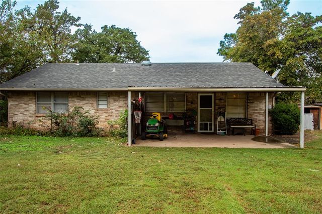 714 Oak Park Drive, Choctaw, OK 73020