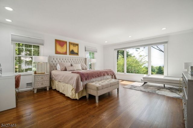 1008 Mary Allen Ln, Mountainside Boro, NJ 07092