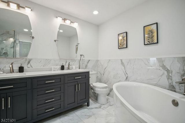 1008 Mary Allen Ln, Mountainside Boro, NJ 07092