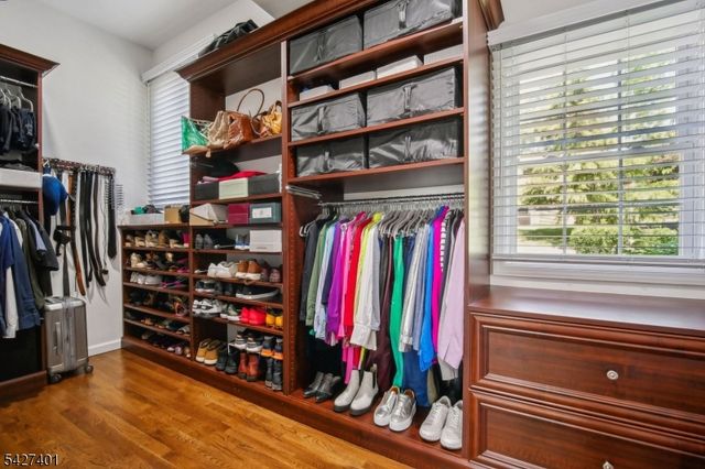 1008 Mary Allen Ln, Mountainside Boro, NJ 07092