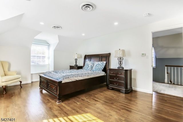 1008 Mary Allen Ln, Mountainside Boro, NJ 07092