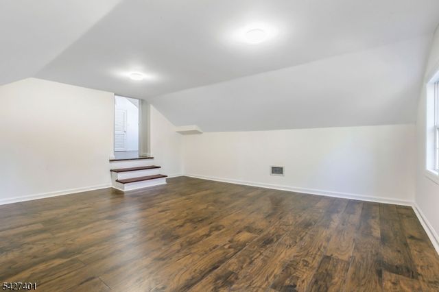 1008 Mary Allen Ln, Mountainside Boro, NJ 07092