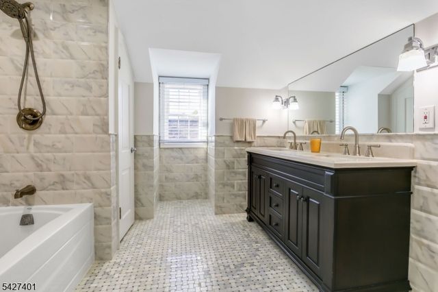 1008 Mary Allen Ln, Mountainside Boro, NJ 07092