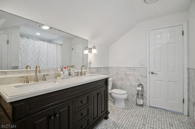 1008 Mary Allen Ln, Mountainside Boro, NJ 07092
