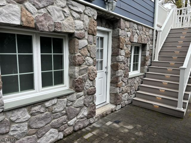 1008 Mary Allen Ln, Mountainside Boro, NJ 07092