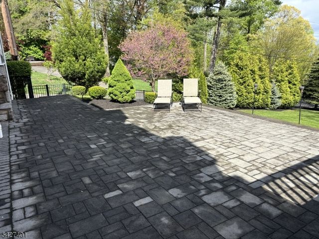 1008 Mary Allen Ln, Mountainside Boro, NJ 07092