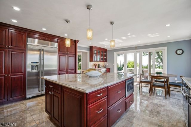 1008 Mary Allen Ln, Mountainside Boro, NJ 07092