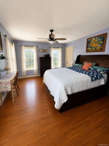533 Montauk Highway, Westhampton Beach, NY 11978