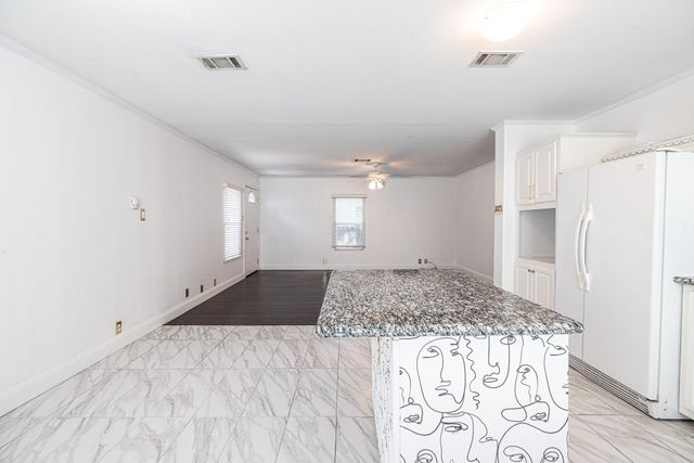 11738 Greencanyon Drive, Houston, TX 77044