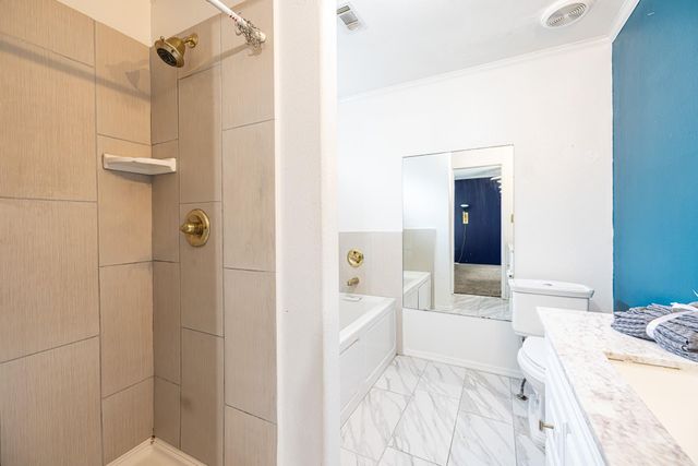 11738 Greencanyon Drive, Houston, TX 77044