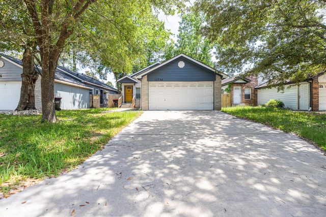 11738 Greencanyon Drive, Houston, TX 77044