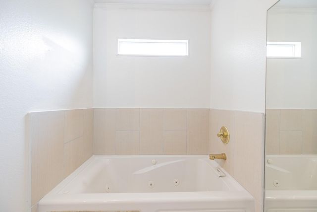 11738 Greencanyon Drive, Houston, TX 77044