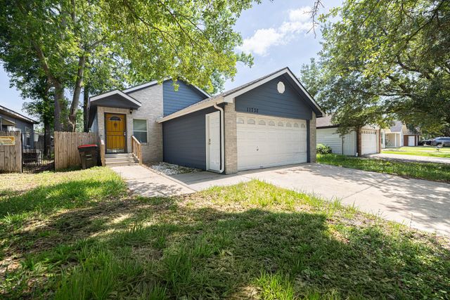 11738 Greencanyon Drive, Houston, TX 77044