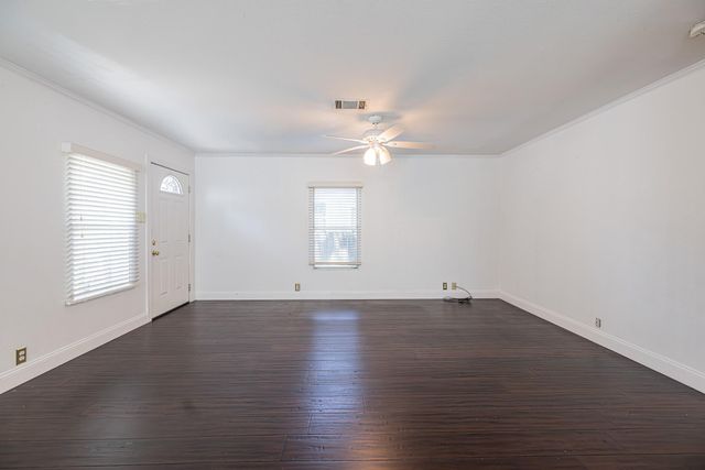 11738 Greencanyon Drive, Houston, TX 77044