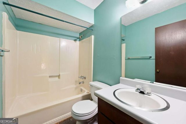 3244 Harbor Woods Road, Decatur, GA 30034