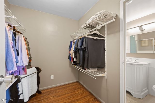 12520 Edgewater Drive 606, Lakewood, OH 44107