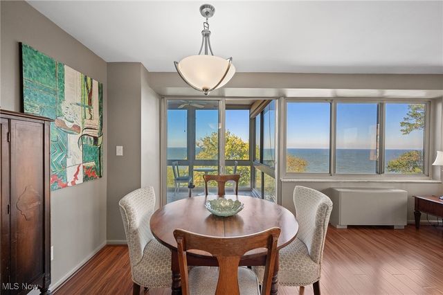 12520 Edgewater Drive 606, Lakewood, OH 44107