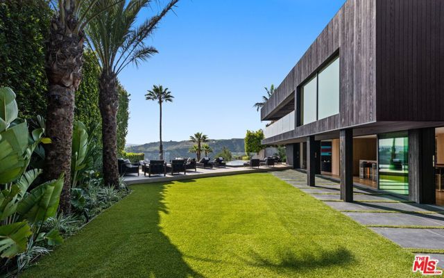 1663 Summitridge Drive, Beverly Hills, CA 90210