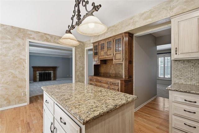 10411 W 52nd Terrace, Shawnee, KS 66203