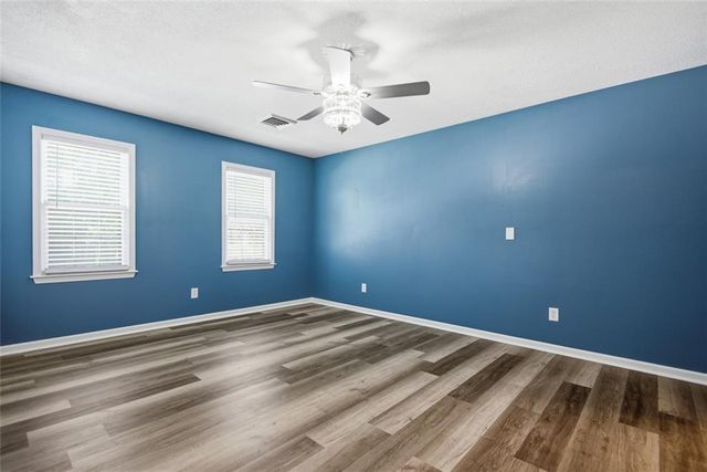 10411 W 52nd Terrace, Shawnee, KS 66203