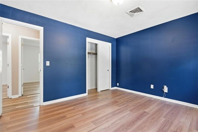 10411 W 52nd Terrace, Shawnee, KS 66203