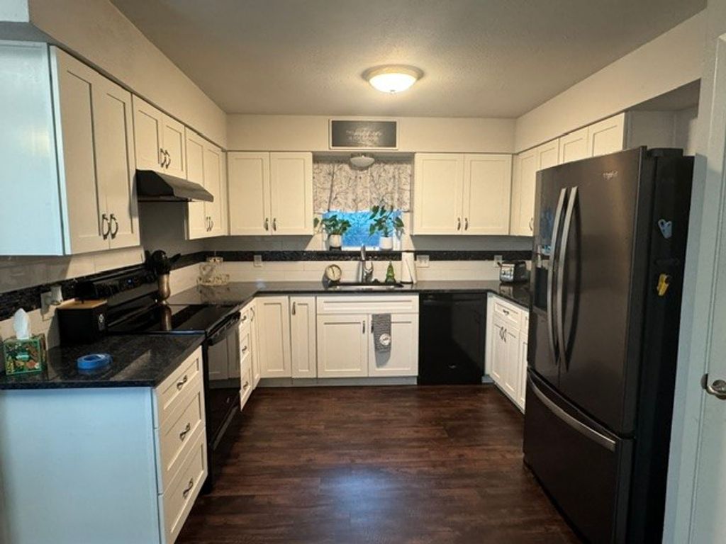 8408 Brookview Drive, North Richland Hills, TX 76182 — photo 2