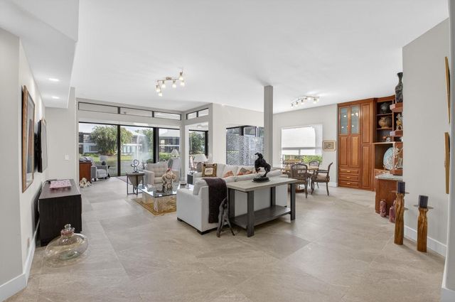 21222 Clubside Drive D, Boca Raton, FL 33434