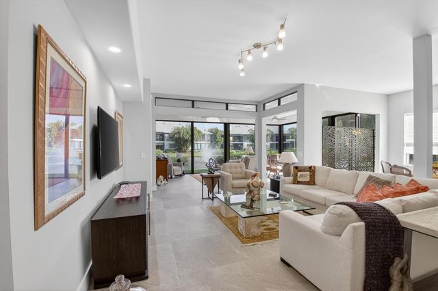 21222 Clubside Drive D, Boca Raton, FL 33434