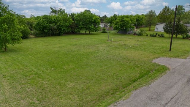 505 John Fielder Drive, Southmayd, TX 75092
