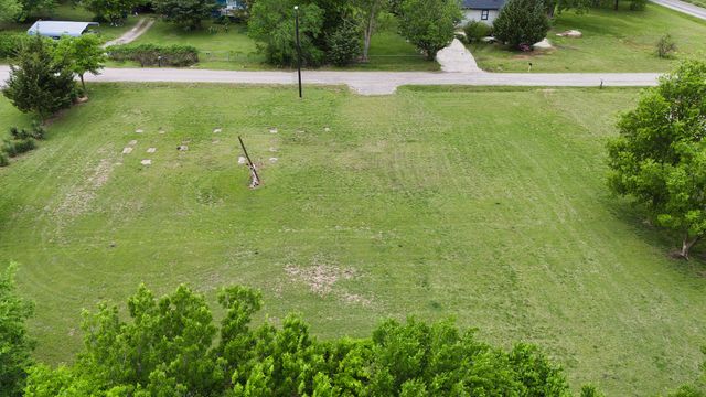 505 John Fielder Drive, Southmayd, TX 75092