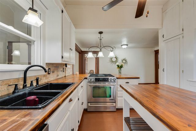 600 Williams Street, Waxahachie, TX 75165